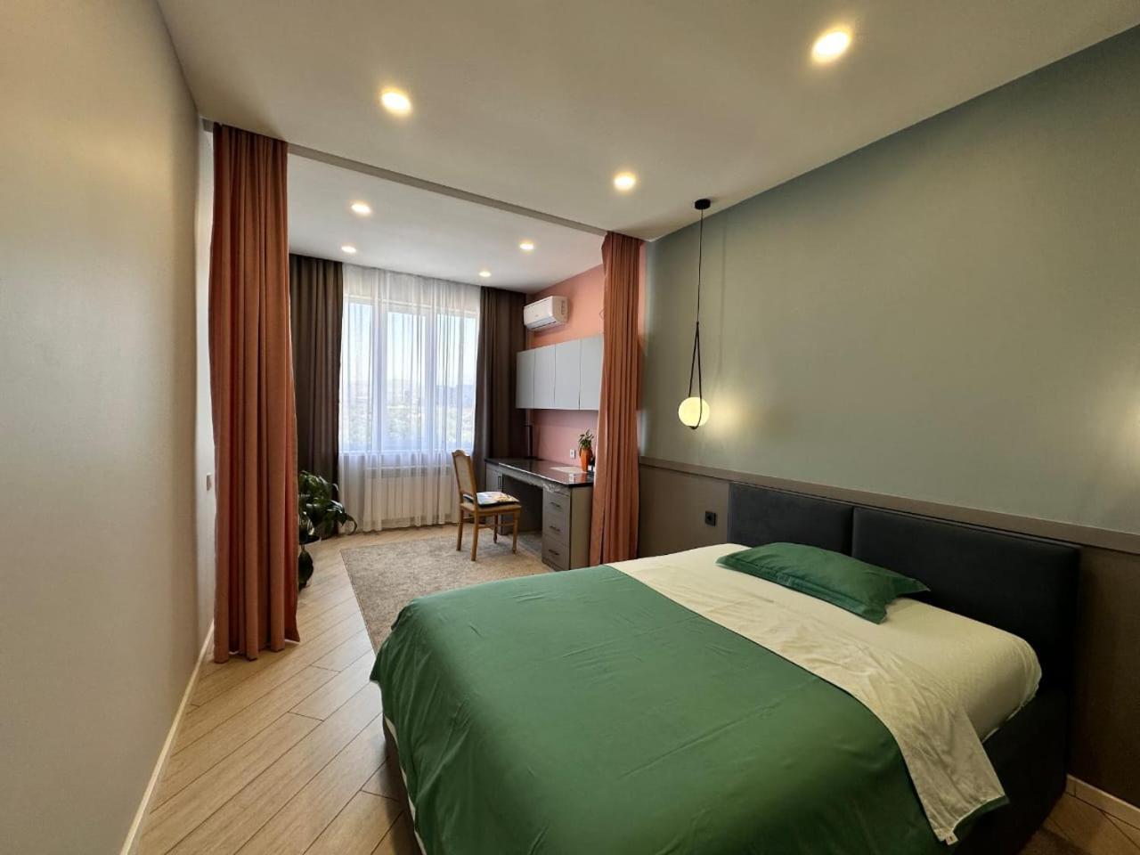 Apartamento Атлант, Нижняя Мега, Комната Для Девушек Only For Girls Almatý Exterior foto